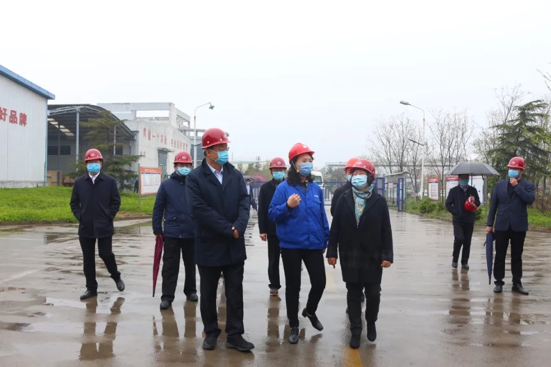 市委常委、統(tǒng)戰(zhàn)部部長(zhǎng)王擁華到我縣調(diào)研安全生產(chǎn)工作